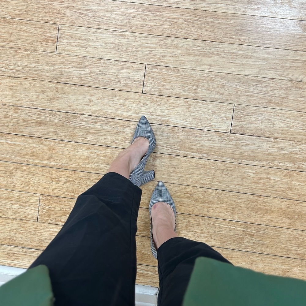 Grey heels - Picture 5 of 6